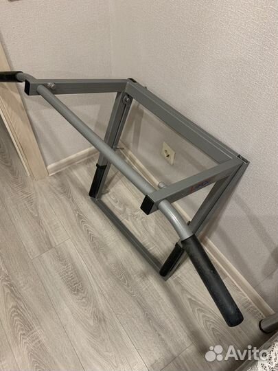 Турник-брусья настенный