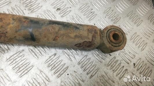 Амортизатор задней балки volkswagen passat B6 (UEA13LX01)