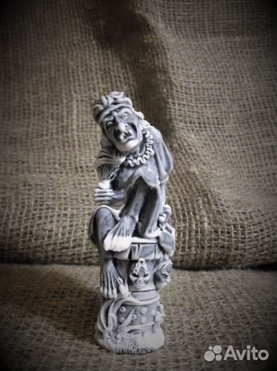 Статуэтка Баба Яга фигурка из камня