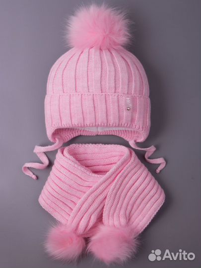 Зимние шапки новые для девочек