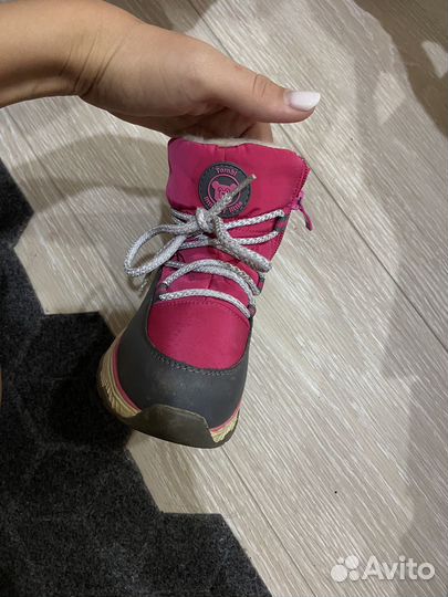 Ботинки для девочки зимние 25р