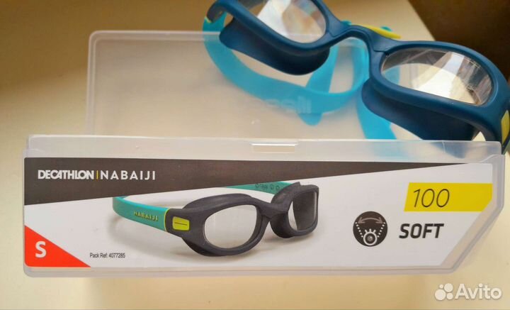 Очки для плавания Nabaiji и мешок для обуви Икеа