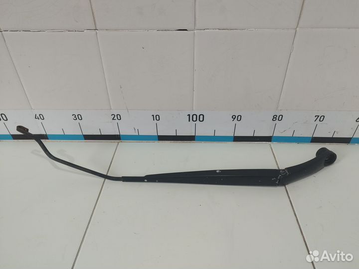 Поводок стеклоочистителя передний правый Киа RIO 3