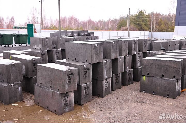 Бетонные блоки. Фундаментные блоки