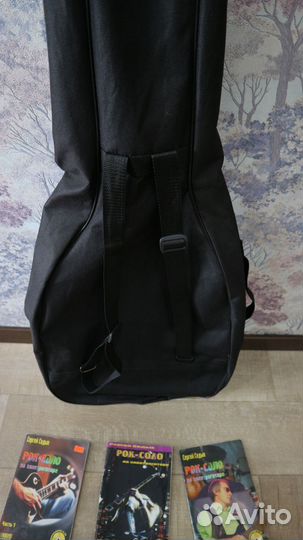 Акустическая гитара с чехлом