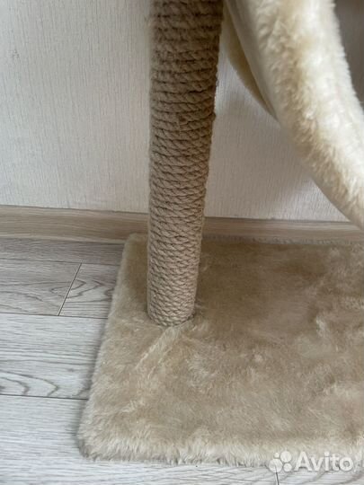 Домик для кошки с когтеточкой