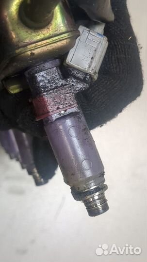 Форсунка топливная Toyota Corolla Verso, 2004