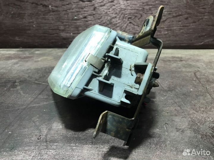 Фара противотуманная передняя правая Mitsubishi