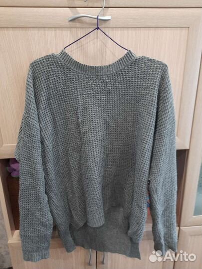 Свитер женский