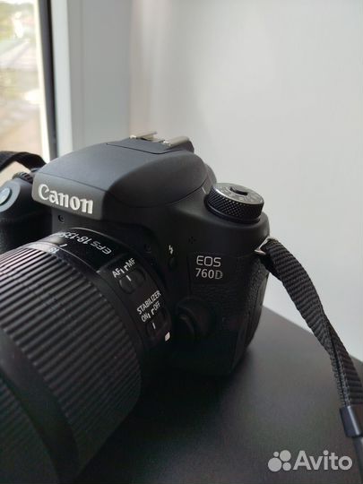 Цифровая зеркальная фотокамера