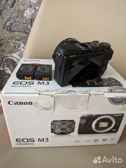 Canon eos m3