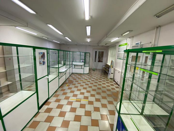 Здание, 483 м²