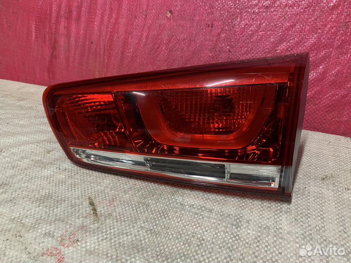 RIO 3 Фонарь Задний Правый Внутренний