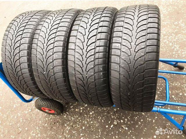 Bridgestone Blizzak LM-80 235/55 R18