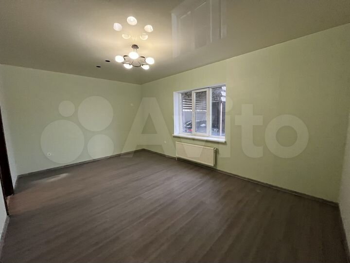 Дом 112 м² на участке 2 сот.