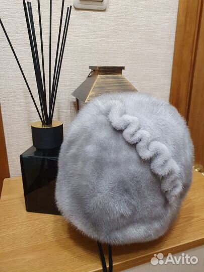 Берет новый женский