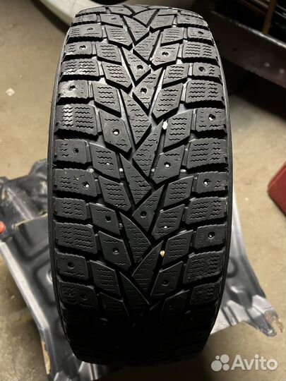 Dunlop SP Winter Ice 02 205/50 R17 93T