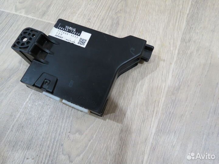 Блок управления отопителем Toyota Corolla 150