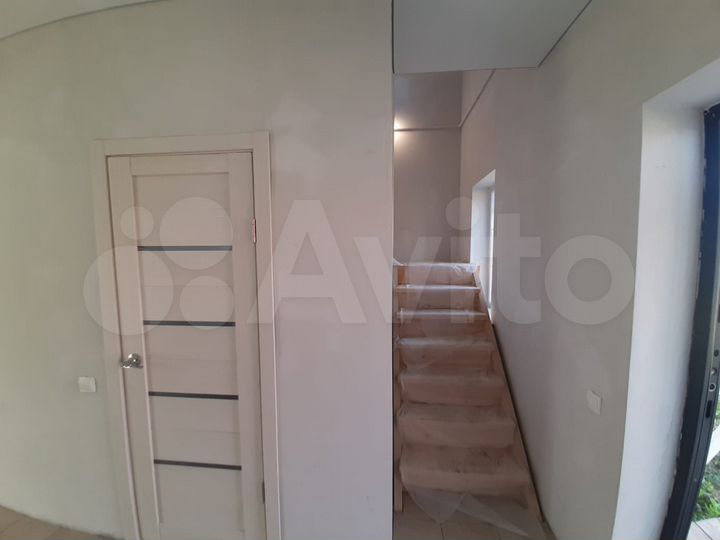 Дом 100 м² на участке 5 сот.