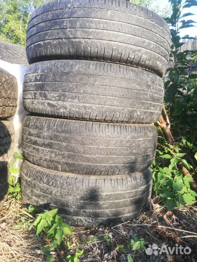 Michelin Latitude Tour HP 235/65 R17 104V