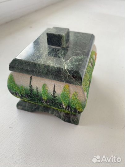 Малахитовая шкатулка