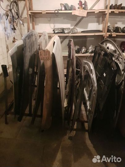 Toyota Celica капот 89-93г