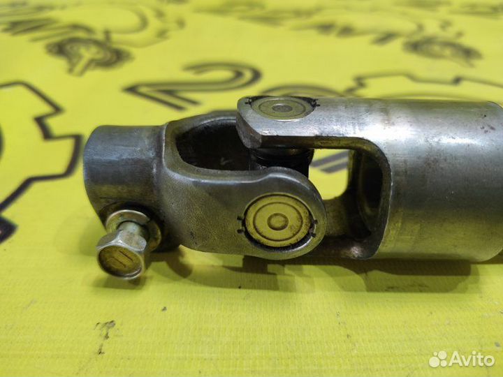 Рулевой карданчик Toyota Vista ZZV50 1ZZ-FE