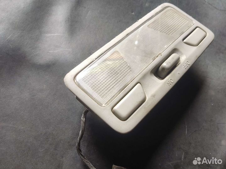 Плафон салона Mitsubishi Cedia