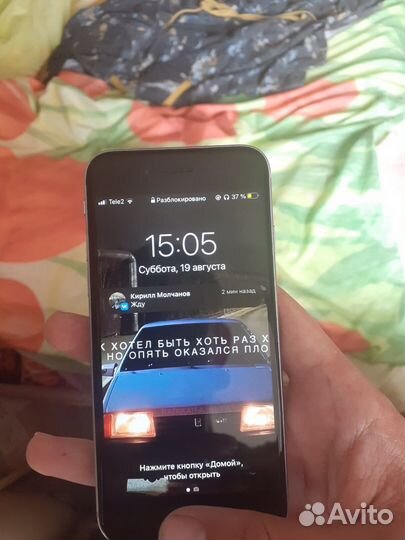 Телефон iPhone 6s