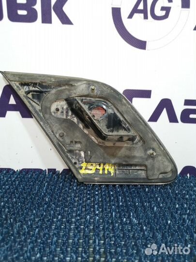 Вставка в крышку багажника Toyota Cresta