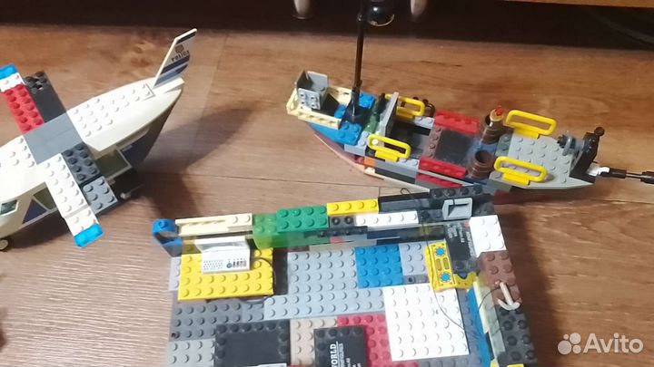 Фигурки MegaBlocks и Лего транспорт, Лего оружие