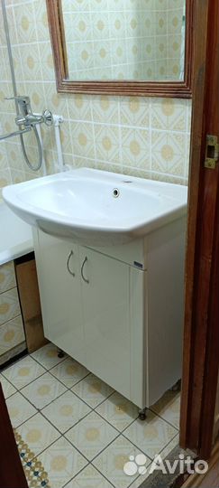 Тумба для ванной с раковиной бу