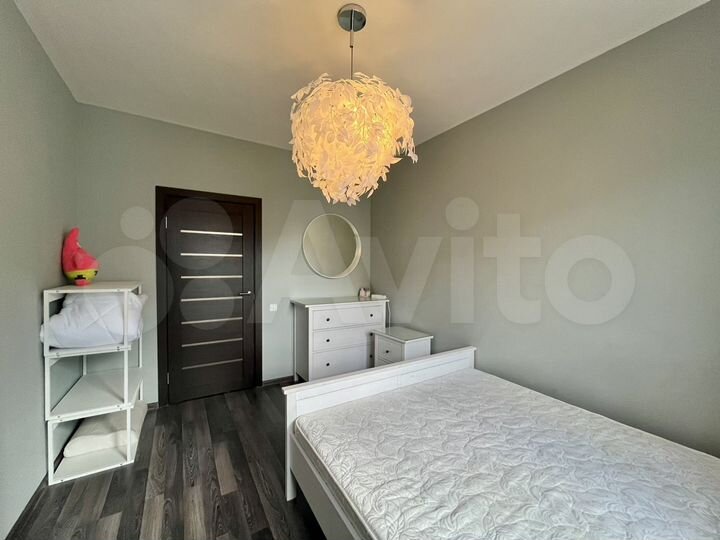 2-к. квартира, 60 м², 4/10 эт.