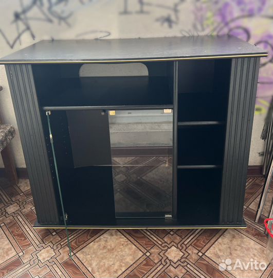 Тумба под телевизор