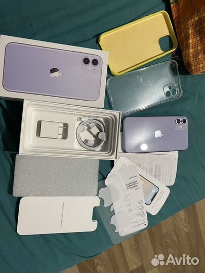 iPhone 11, 64 ГБ