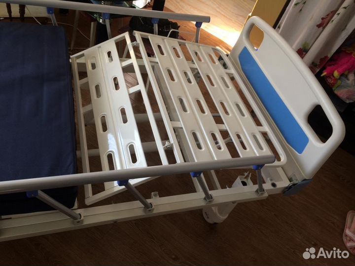 Медицинская кровать для лежачих больных