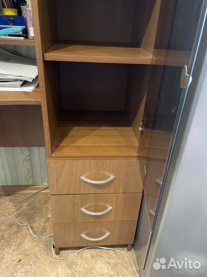 Компьютерный стол