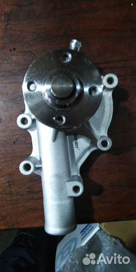 Водяная помпа на кубота 1505