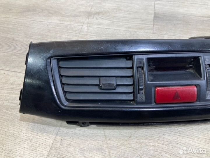 Накладка торпедо Mitsubishi Lancer 9 седан 4G18