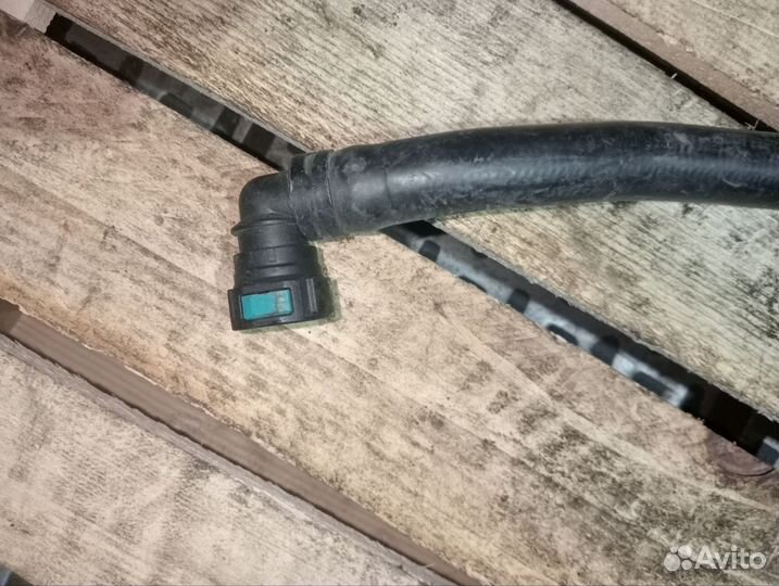 Патрубок Охлаждения Range Rover Vogue