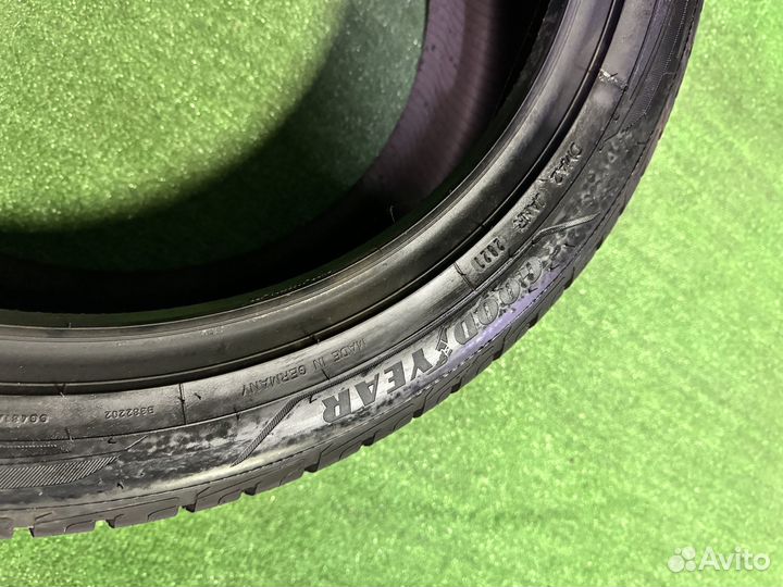 Goodyear UltraGrip Performance+ 245/45 R19 и 275/40 R19 105W