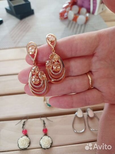 Серьги, бижутерия пакетом