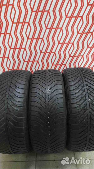 Goodyear Vector 4Seasons 215/55 R16
