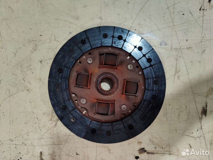 Корзина сцепления с диском mitsubishi lancer 7