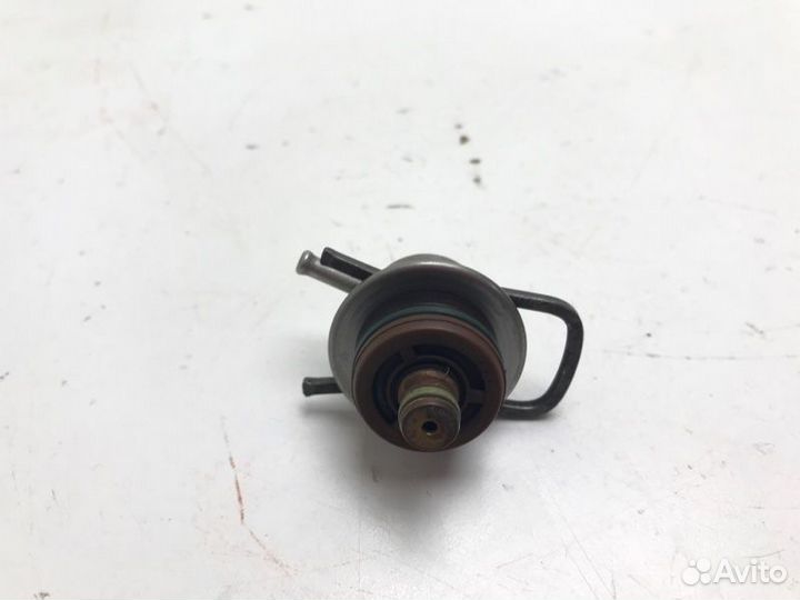 Регулятор давления топлива Audi A6 4B2 AGA 1998