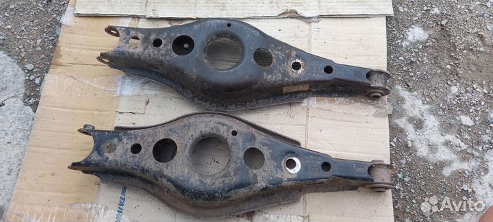 Geely emgrand X7 Рычаг нижний поперечный пара 2шт