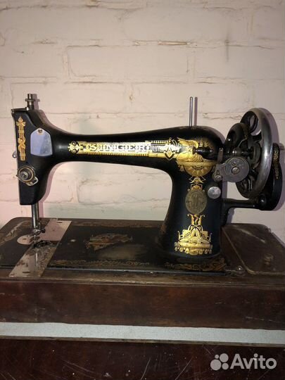 Швейная машина Singer
