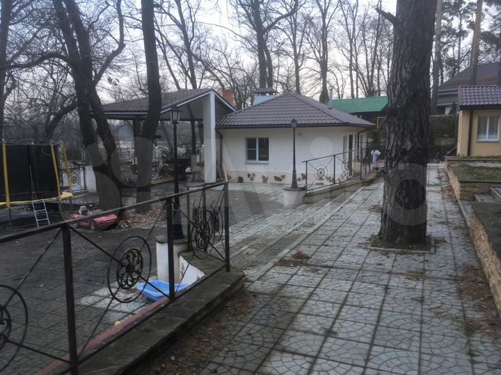 Таунхаус 190,4 м² на участке 1 сот.