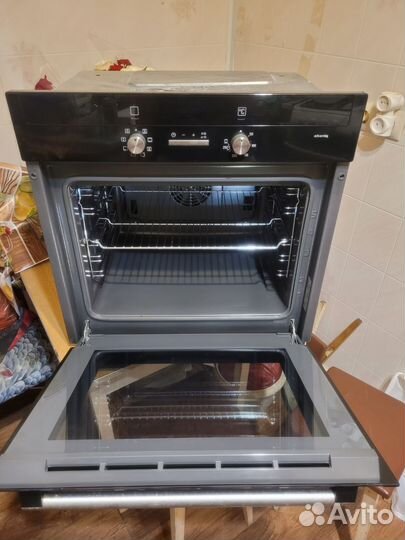 Духовой шкаф siemens