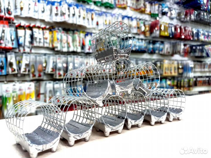 Кормушка фидерная